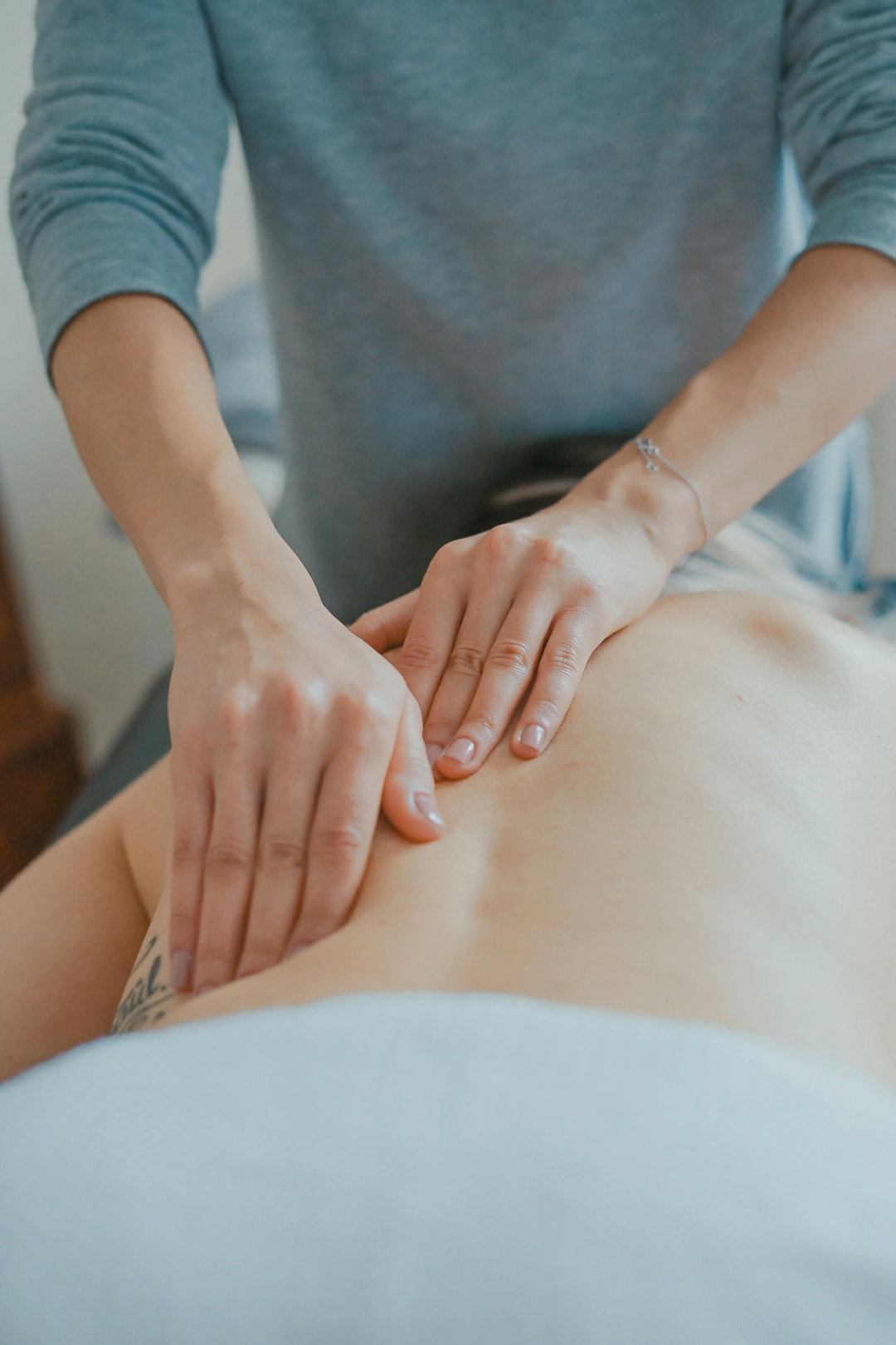 man-massaging-woman-s-body.jpg man massaging woman's body